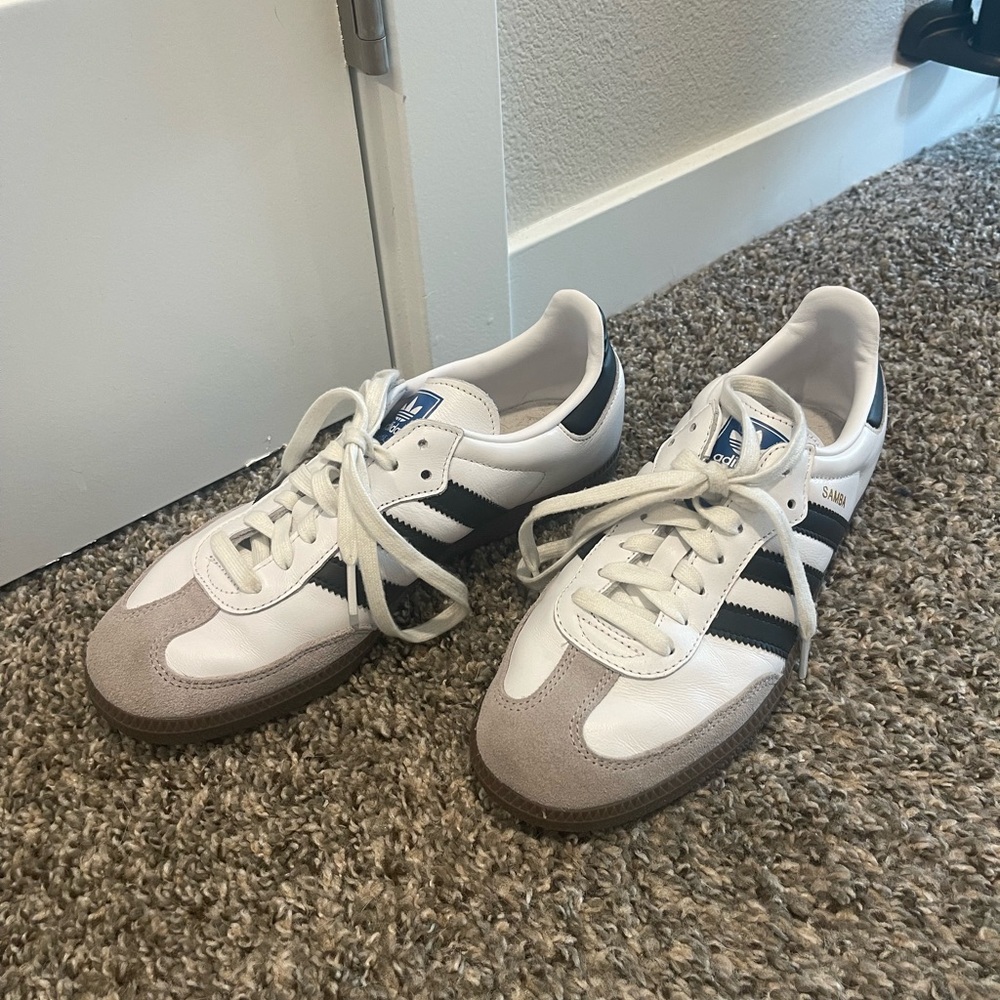 Adidas Sambas